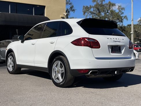 Used 2014 Porsche Cayenne S image 19