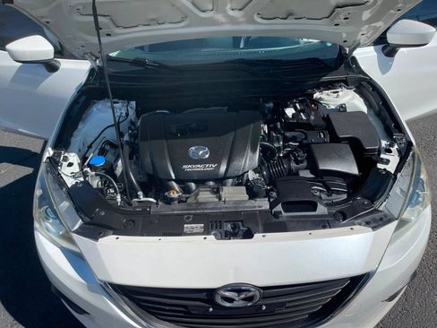 Used 2015 MAZDA MAZDA3 i Sport FWD image 19