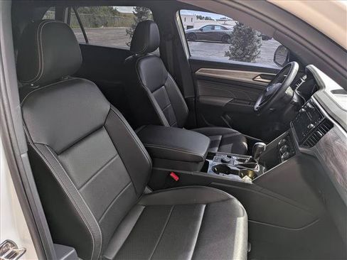 Certified 2023 Volkswagen Atlas Cross Sport SE w/ Black Wheel Package AWD/4WD image 13