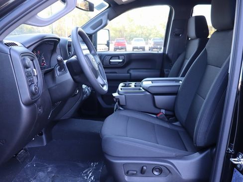 New 2025 Chevrolet Silverado 2500 Custom w/ Custom Value Package image 5