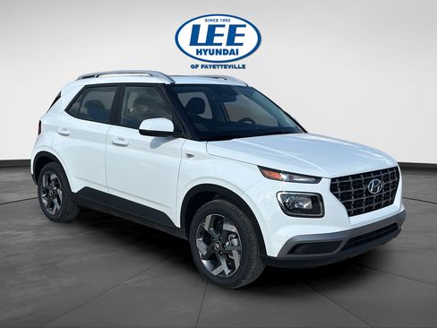 New 2026 Hyundai Venue SEL FWD image 1