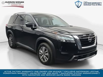 Used 2025 Nissan Pathfinder SL