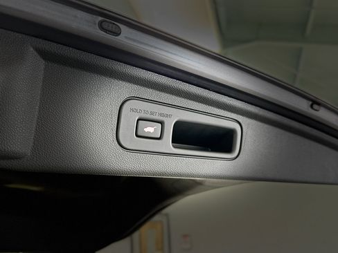 Used 2026 Honda Odyssey Elite image 42