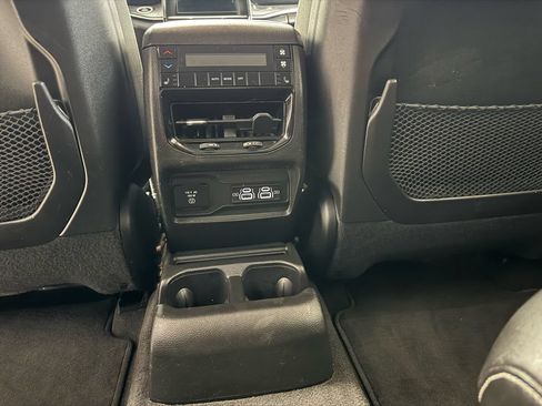Used 2021 Jeep Grand Cherokee L Limited AWD/4WD image 25