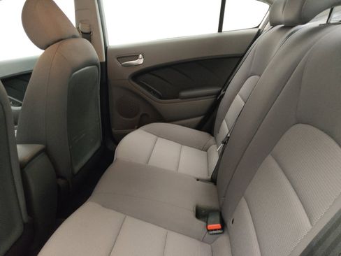 Used 2017 Kia Forte LX FWD image 18