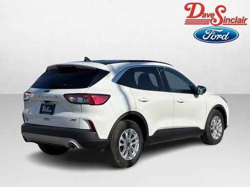 Used 2022 Ford Escape SE w/ Cold Weather Package image 7