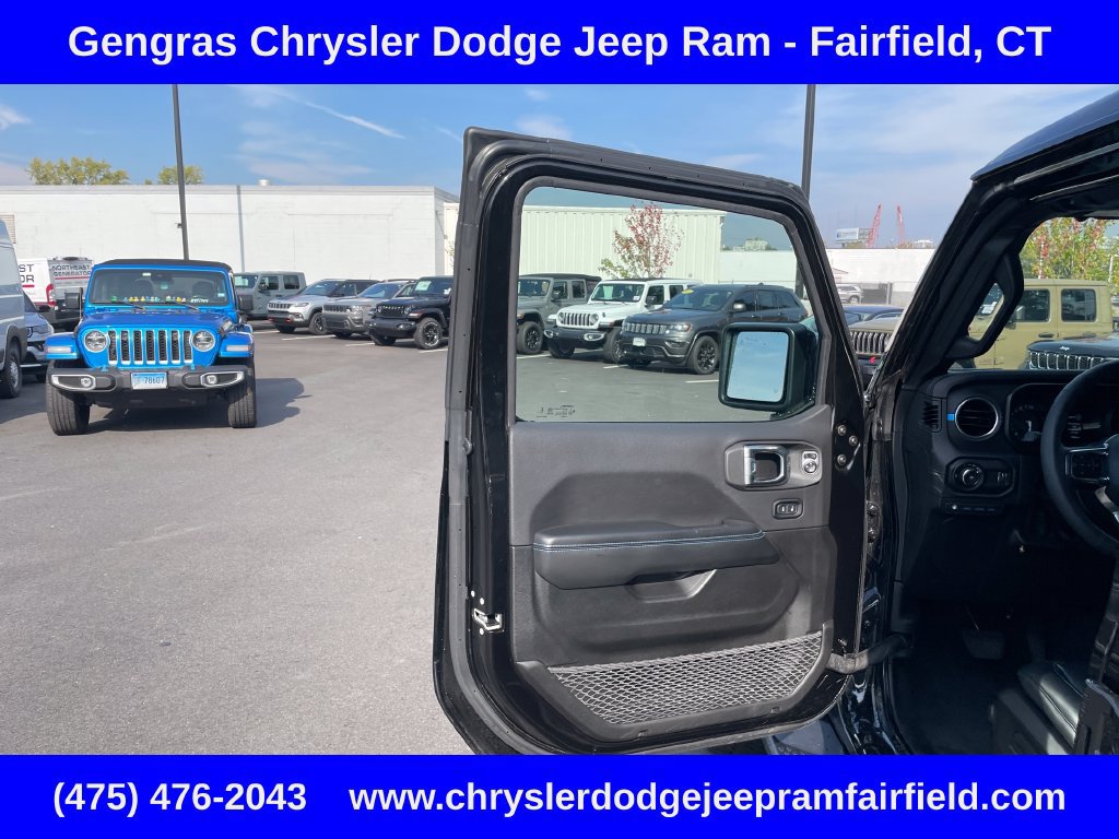 Used 2024 Jeep Wrangler High Altitude AWD/4WD image 47