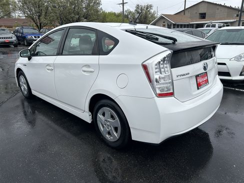 Used 2011 Toyota Prius Two image 6