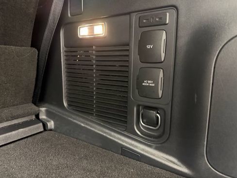 Certified 2025 Ford Expedition Active AWD/4WD image 32