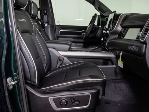 New 2026 RAM 1500 Laramie AWD/4WD image 47