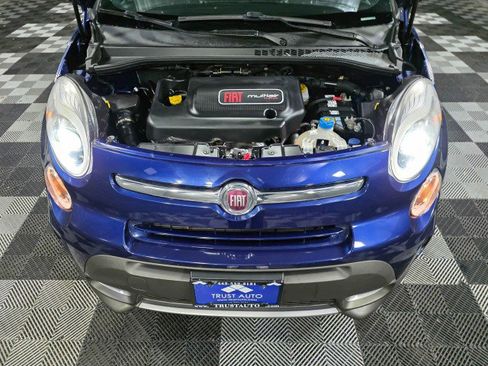 Used 2017 FIAT 500L Trekking w/ Dual-Pane Sunroof Package image 38