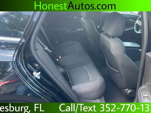 Used 2016 Chevrolet Malibu LT FWD image 14
