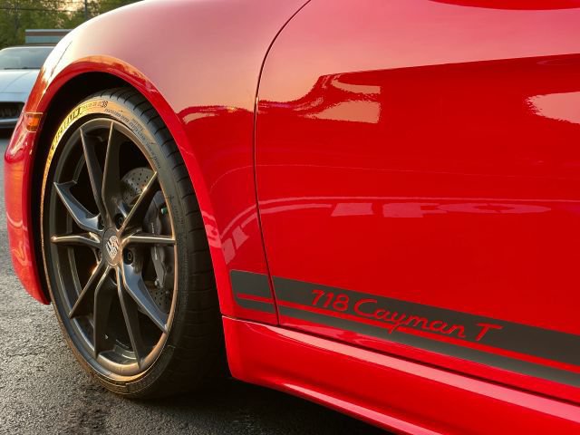 Used 2023 Porsche 718 Cayman w/ 718 T Interior Package RWD image 8