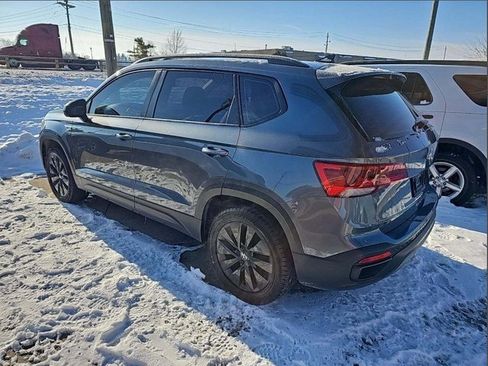 Used 2022 Volkswagen Taos S image 4