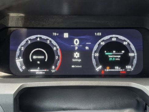 Used 2025 Toyota Tacoma TRD Sport AWD/4WD image 14