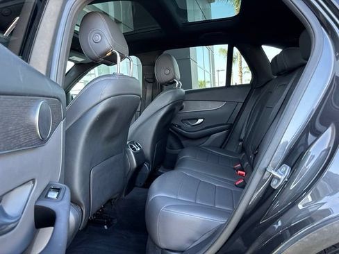 Used 2020 Mercedes-Benz GLC 300 image 18