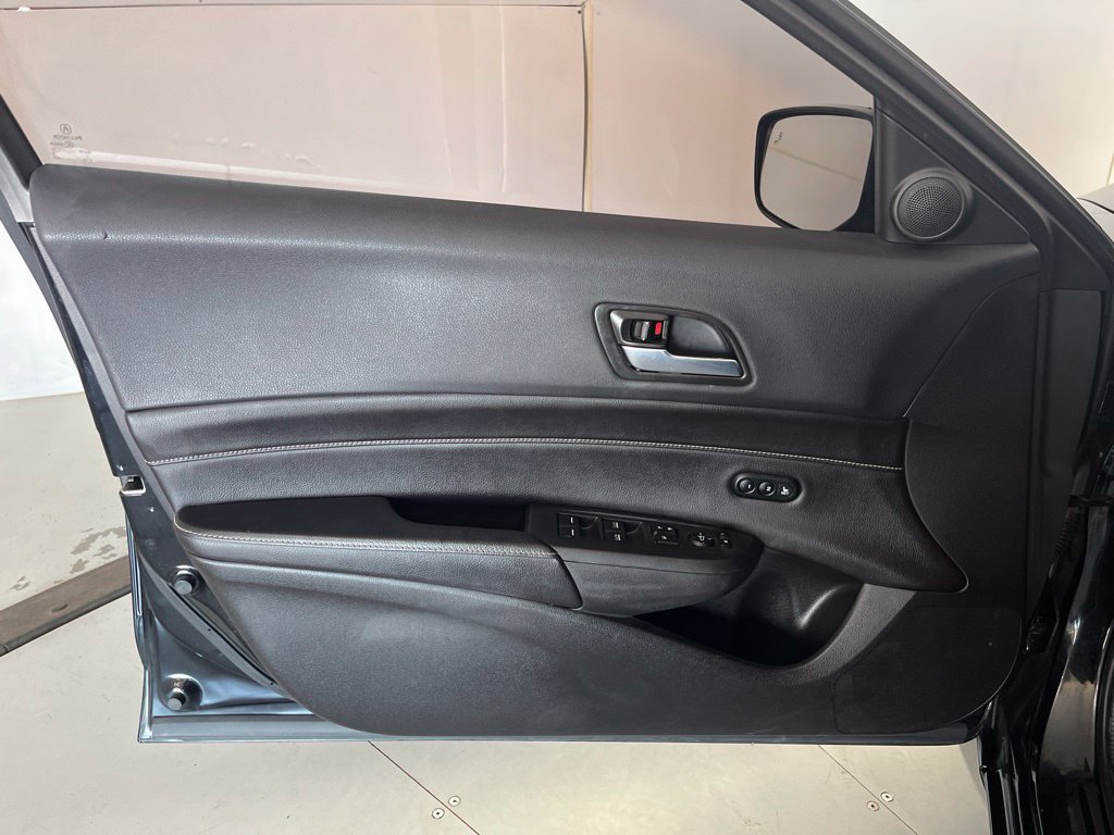 Used 2019 Acura ILX w/ Technology Package FWD image 29