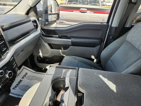 Certified 2022 Ford F150 XLT w/ Equipment Group 302A High image 17