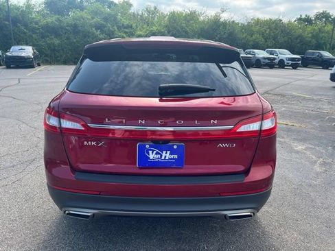 Used 2016 Lincoln MKX Reserve w/ Driver Assistance Package AWD/4WD image 4