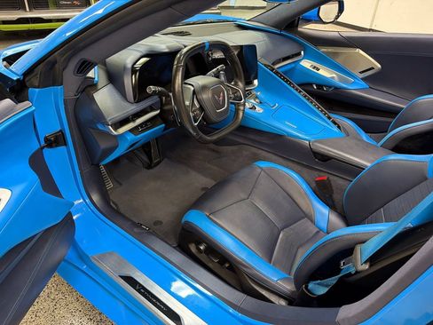 Used 2023 Chevrolet Corvette Stingray Premium Conv w/ Z51 Performance Package RWD image 28