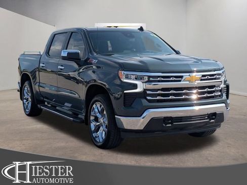 Used 2025 Chevrolet Silverado 1500 LT w/ Z71 Off-Road Package AWD/4WD image 1