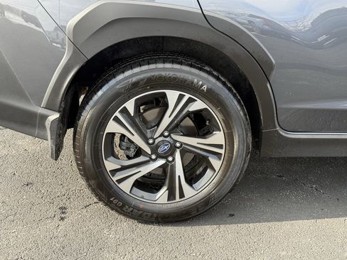 Used 2024 Subaru Crosstrek 2.0i Premium image 11