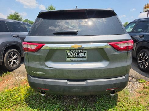 Used 2020 Chevrolet Traverse LS w/ LPO, Floor Liner Package FWD image 6