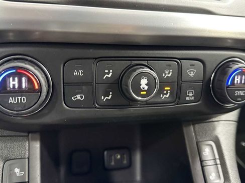 Used 2017 GMC Acadia SLE image 20