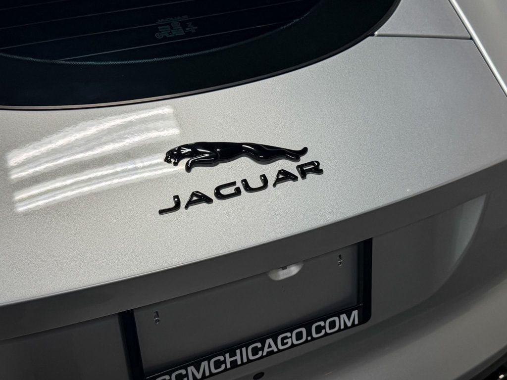 Used 2015 Jaguar F-TYPE R RWD image 51