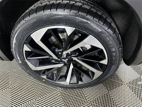 Used 2022 Mitsubishi Outlander SEL image 5