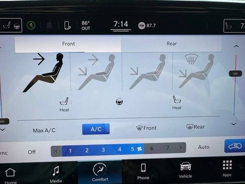 Used 2022 Chrysler Pacifica Touring-L FWD image 24