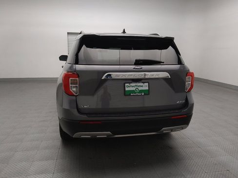 Used 2021 Ford Explorer XLT w/ Equipment Group 202A image 6