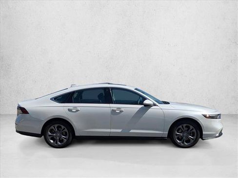 Used 2024 Honda Accord EX image 4