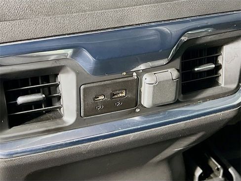 Used 2022 Chevrolet Silverado 1500 High Country image 36