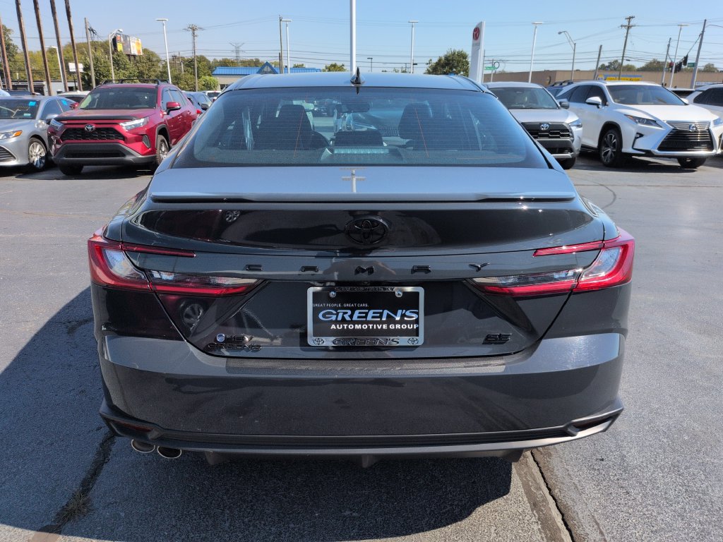 Certified 2025 Toyota Camry SE w/ Convenience Package FWD image 4
