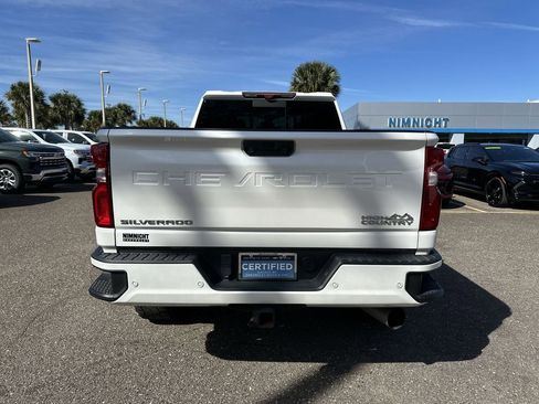 Used 2023 Chevrolet Silverado 2500 High Country w/ Technology Package image 15