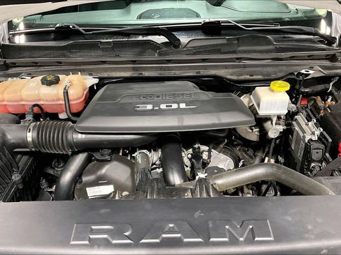 Used 2021 RAM 1500 Laramie w/ Laramie Southwest Edition AWD/4WD image 11