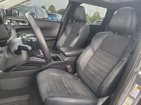 Used 2024 Mitsubishi Outlander SE FWD image 21