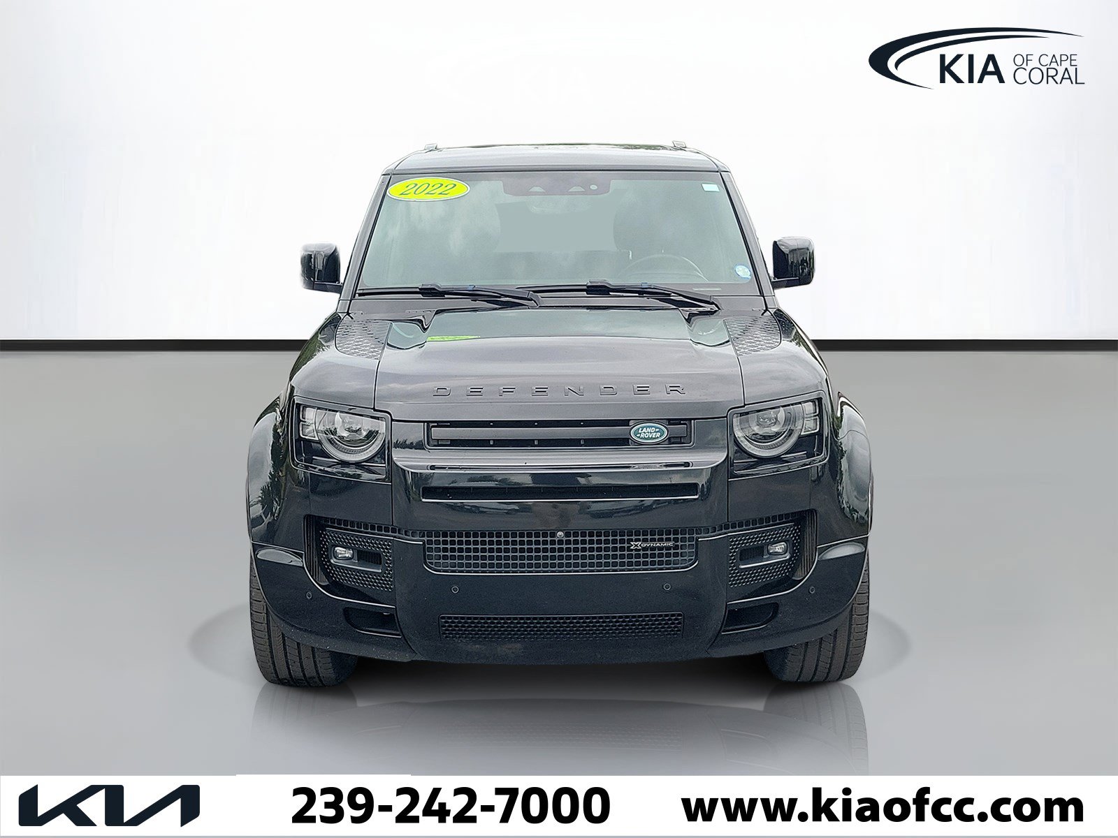 Used 2022 Land Rover Defender 110 X-Dynamic HSE AWD/4WD image 2