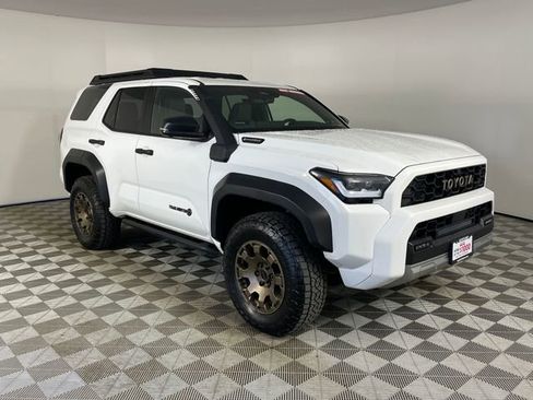Used 2026 Toyota 4Runner Trailhunter image 17