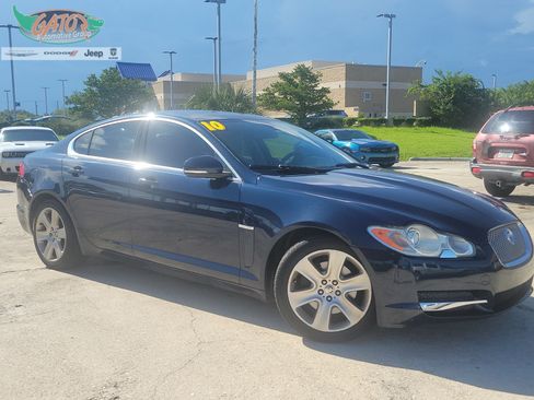 Used 2010 Jaguar XF Luxury RWD image 1