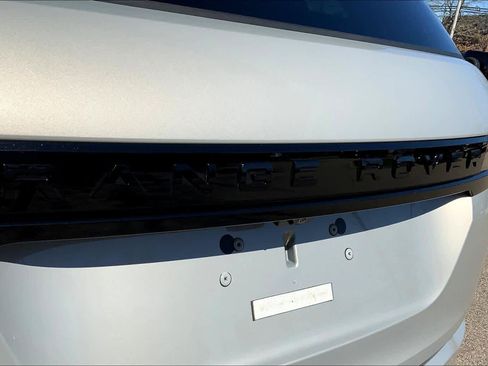 Used 2026 Land Rover Range Rover Evoque S image 28