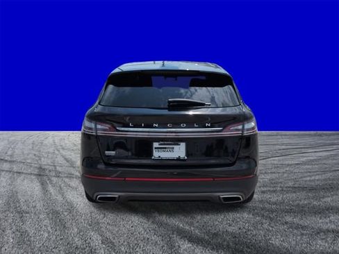 Certified 2021 Lincoln Nautilus Reserve AWD/4WD image 5