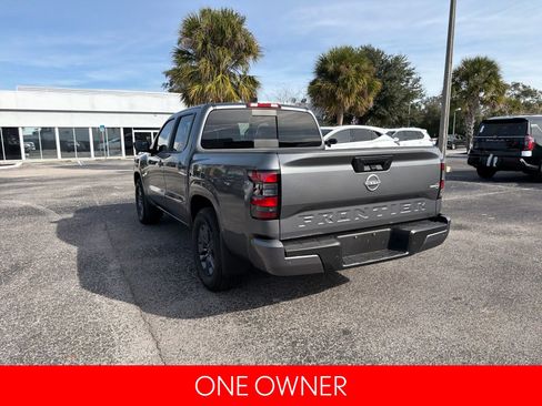Used 2025 Nissan Frontier SV image 8