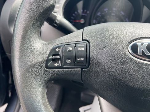 Used 2015 Kia Sportage LX FWD image 14