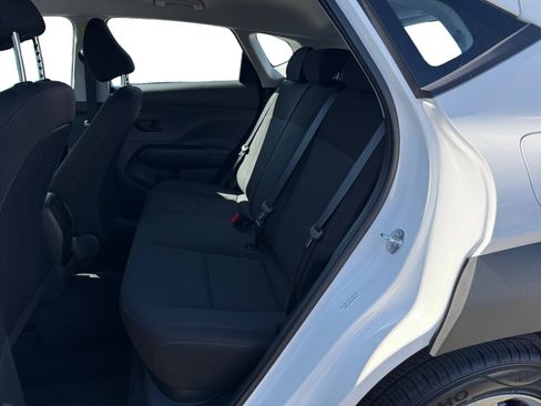 Used 2026 Hyundai Kona SE FWD image 15