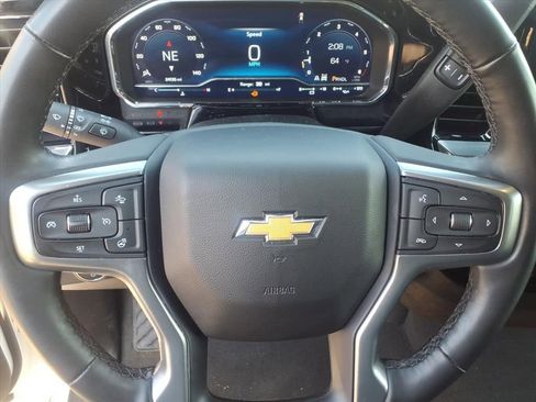 Used 2024 Chevrolet Silverado 1500 LT image 25