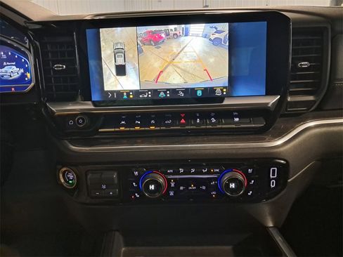 Used 2022 Chevrolet Silverado 1500 LTZ w/ LTZ Premium Package image 22