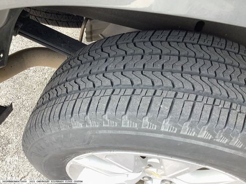 Used 2021 Chevrolet Silverado 1500 Custom image 13