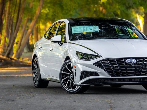 Used 2021 Hyundai Sonata Limited FWD image 27